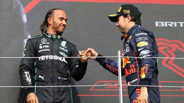"Voy por ti", advierte Lewis Hamilton a Checo Pérez por subcampeonato de F1