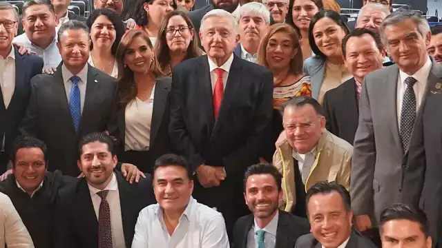 Díaz Mena estuvo en la reunión donde evaluaron los avances de los programas sociales