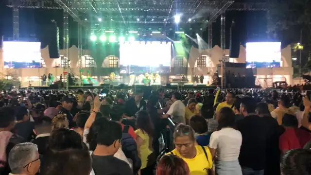 En unos momentos más se espera que Bobby Pulido triunfe con los cancunenses, al igual que ayer lo hizo Ninel Conde