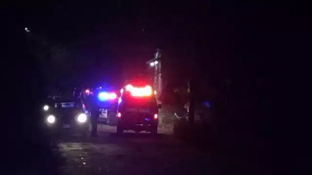 Los vecinos reportaron a la policía detonaciones de arma de fuego