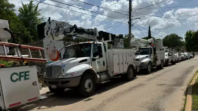 La CFE dejará un equipo permanente de atención en la Península de Atasta para resolver las constantes fallas eléctricas.