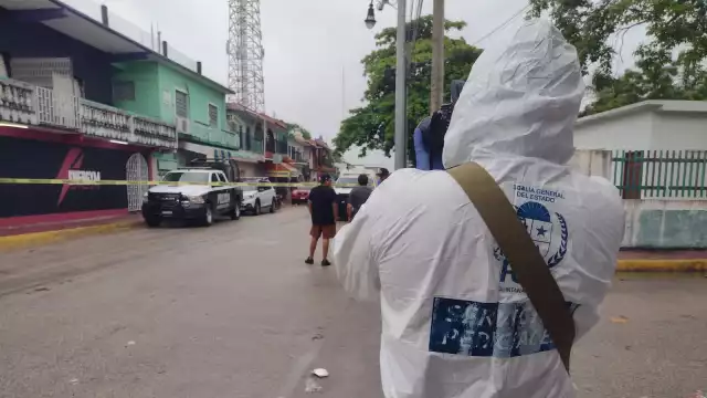 Policías confirmaron la muerte y dieron aviso a personal de la Fiscalía General del Estado para iniciar con las diligencias correspondientes