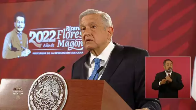 AMLO recordó la suspensión del Tramo 5 Sur del Tren Maya en Quintana Roo, que se planeaba, recorriera desde Playa del Carmen a Tulum