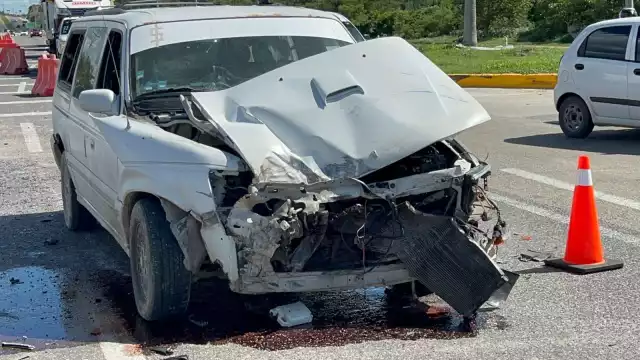 La camioneta era conducida a exceso de velocidad
