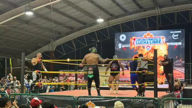 Luchadores señalan al Comisionado de favoritismo.