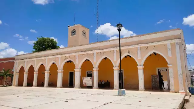 Los ladrones forzaron la puerta de la tesorería del palacio municipal
