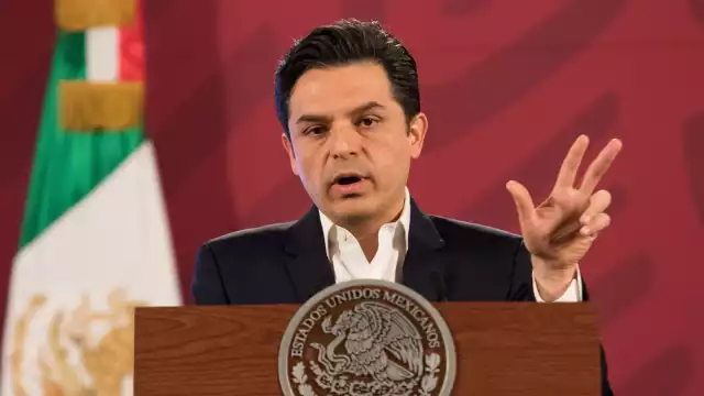 Zoe Robledo le informó a López Obrador que continuará al frente del IMSS