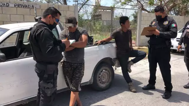 Ambos jóvenes aceptaron su responsabilidad al verse rodeados por los policías