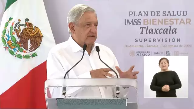 AMLO indicó que se trabaja en conseguir médicos especialistas pra hospitales de comunidades alejadas en Tlaxcala