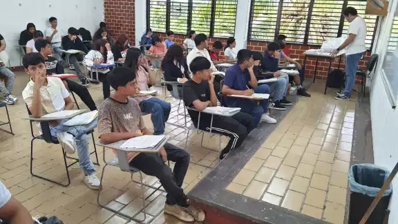 El Gobierno federal entregará becas a los estudiantes de Yucatán El Gobierno federal entregará becas a los estudiantes de Yucatán