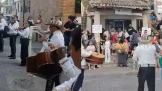 Así protestó un grupo de mariachis contra la gentrificación en Puerto Vallarta: ¡Viva México!
