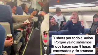 Pasajeros arman fiesta dentro del avión tras quedarse encerrados por falla de motor: VIDEO