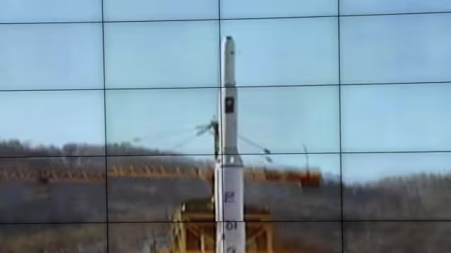 Corea del Norte pone en órbita su primer satélite espía