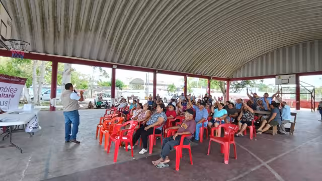 El fin de semana se conformó el Comité y en consenso con habitantes se determinó la pavimentación de calles para mejorar la movilidad en tiempos de lluvia