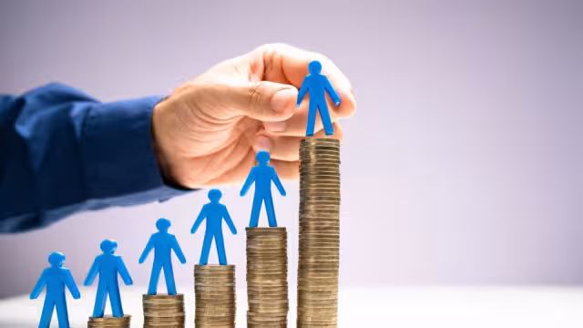 Anuncian posible aumento del salario mínimo en México