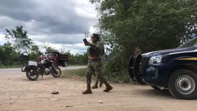 Los tripulantes de la motocicleta se dieron a la fuga