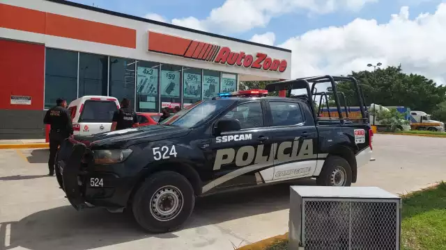 Una vez teniendo el dinero del robo el par de sujetos a bordo de la motocicleta escaparon con dirección desconocida