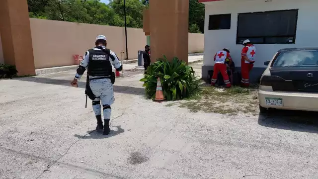 El pasajero pidió auxilio en una estación de la policía