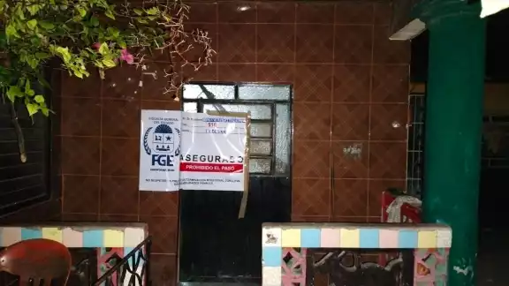 Vecinos indicaron que el detenido pertenece a la banda de “Los Tobas” Vecinos indicaron que el detenido pertenece a la banda de “Los Tobas”