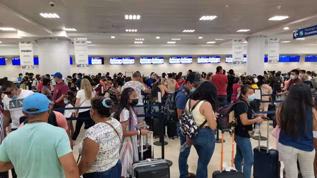Aeropuerto Internacional de Cancún (AIC).