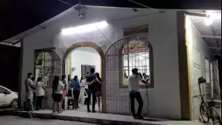 Familiares y amigos se despidieron de la familia fallecida en una accidente de carretera en Campeche