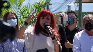 A pesar de haber recibido su constancia de mayoría, Layda Sansores podría perder la gubernatura de Campeche