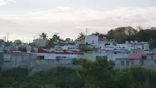 En Ciudad del Carmen hay colonias que han permanecido más de tres meses sin agua