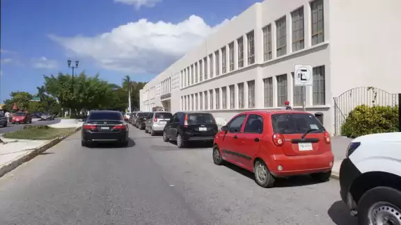 Sujetos han vandalizado escuelas de Campeche, causando graves daños Sujetos han vandalizado escuelas de Campeche, causando graves daños
