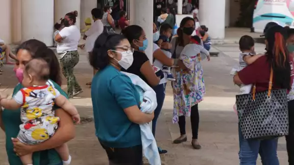 En promedio todo el país disminuyó 22% su natalidad.  Foto: Por Esto!