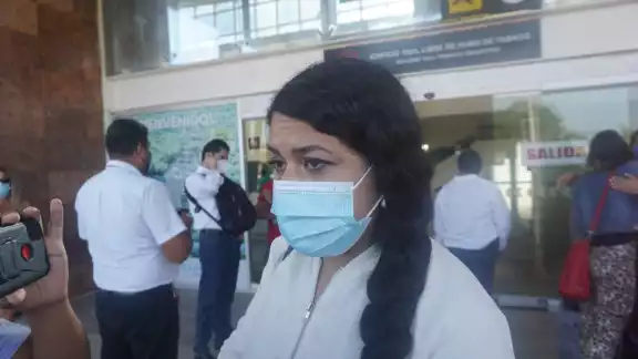 Katia Meave Ferniza pidió a los ciudadanos tener paciencia respecto a la jornada de vacunación Katia Meave Ferniza pidió a los ciudadanos tener paciencia respecto a la jornada de vacunación