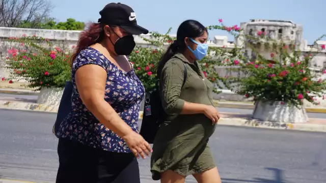 Cuando se es primeriza generalmente da a luz en una clínica para tener alcance al servicio médico