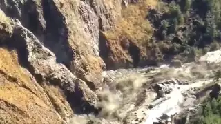 Avalancha en la India dejó muertos y desaparecidos