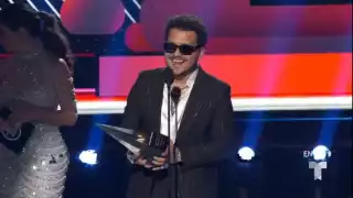 Nodal fue galardonado en tres ocasiones. Foto: Twitter