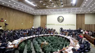 El INE inició el cómputo de los votos a partir de las 20:00 horas. Foto: INE