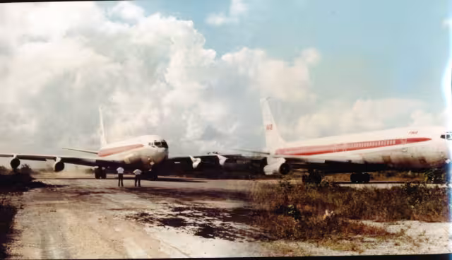 Los aviones aterrizaban en la pista preparada para ello, y que ahora se encuentra dentro de la ciudad de Cancún