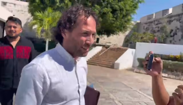 Representante de la Oficina del Alto Comisionado de las Naciones Unidas para los Derechos Humanos evita dar declaraciones en Campeche.