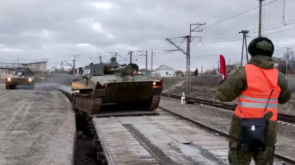 Las tropas rusas invadieron el territorio ucraniano en la zona de exclusión de la central nuclear de Chernobyl, así lo denunció Antón Gueraschenko, asesor del Ministerio del Interior Las tropas rusas invadieron el territorio ucraniano en la zona de exclusión de la central nuclear de Chernobyl, así lo denunció Antón Gueraschenko, asesor del Ministerio del Interior