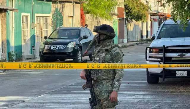 Fuerte movilización de autoridades federales sorprendió a vecinos de la colonia Benito Juárez.