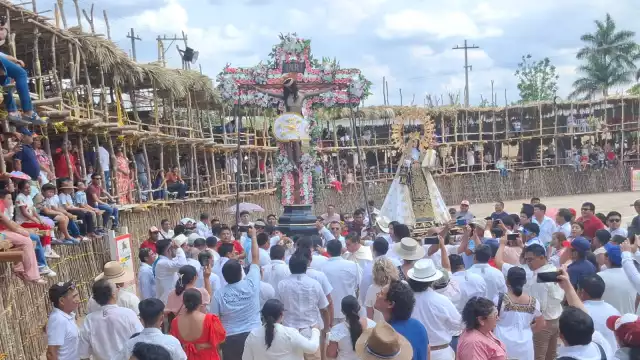 Fervor y Tradición: Las Imágenes Sagradas Llegan por Primera Vez al Ruedo