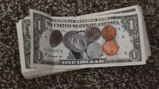 Revisa el precio del dólar hoy viernes 27 de agosto de 2021 en México para la compra y venta en los principales bancos del país.