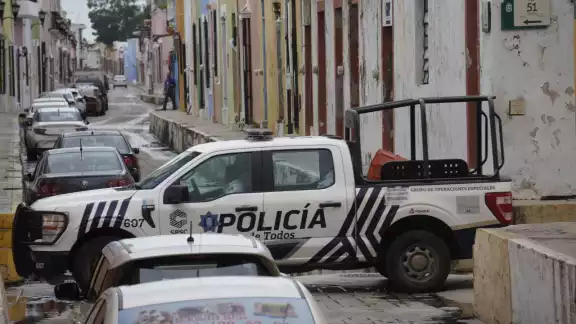 Más de 300 policías, cadetes y unidades de la Policía Estatal Preventiva (PEP) serán desplegados durante el Buen Fin 2024 en Campeche Más de 300 policías, cadetes y unidades de la Policía Estatal Preventiva (PEP) serán desplegados durante el Buen Fin 2024 en Campeche