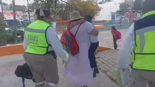 Niño cae en registro sin tapa en el Barrio de Santa Lucía en Campeche; familiares exigen reparación