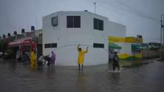 Lluvias en Yucatán superan 300 mm en dos días; Conagua alerta por más precipitaciones fuertes