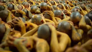 El Salvador traslada a 2 mil reos a la cárcel más grande de América