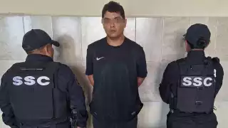 Detienen a   sujeto en Tulum por posesión de presunta marihuana 