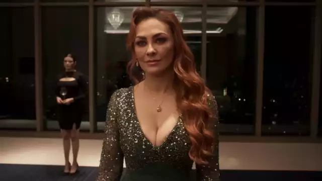 El personaje de Aracely Arámbula realizó un cambio de imagen para enfrentarse a sus antiguos amigos y a su exesposo en 'La Madrastra'