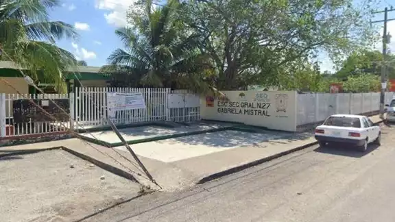 La primera riña se registró el 18 de enero, un estudiante fue atacado por otros tres cuando salían del turno vespertino. La primera riña se registró el 18 de enero, un estudiante fue atacado por otros tres cuando salían del turno vespertino.