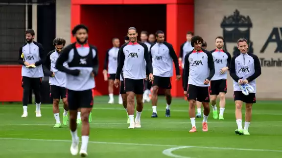 El Liverpool disputará en casa su encuentro con el Ajax, donde rendirá homenaje a la Reina Isabel II tras su fallecimiento