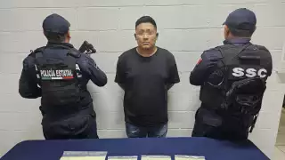 Por posesión de presunta droga, detienen a un hombre en la colonia Emiliano Zapata de Cozumel