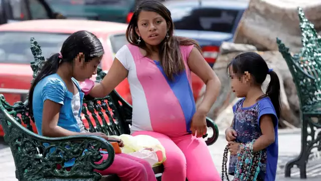 El cuidado de la madre es importante para finalizar el embarazo, influye la condición social y la edad, pues cuando se es demasiado joven hay el riesgo de perder al bebé